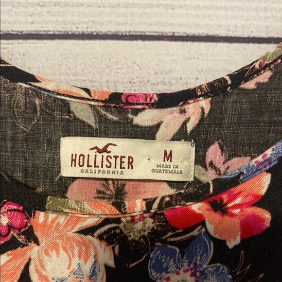 Hollister Floral Tank Top - Picture 2 of 3